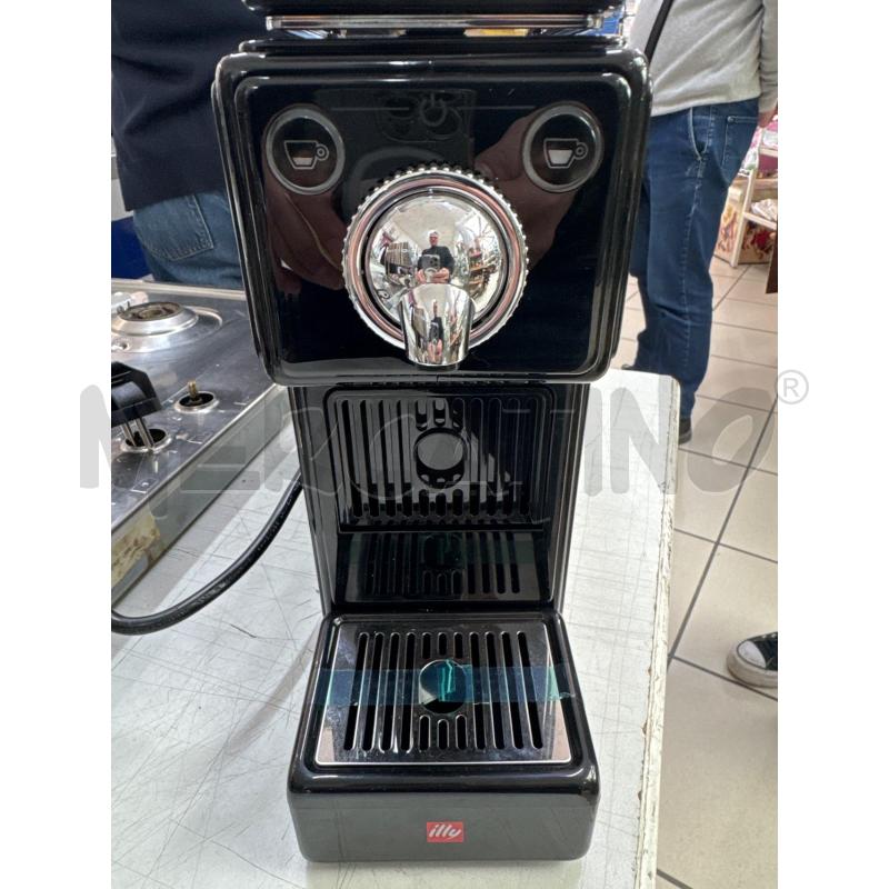 MACCHINA CAFFE' ILLY X.3 | Mercatino dell'Usato Trapani via libica 3