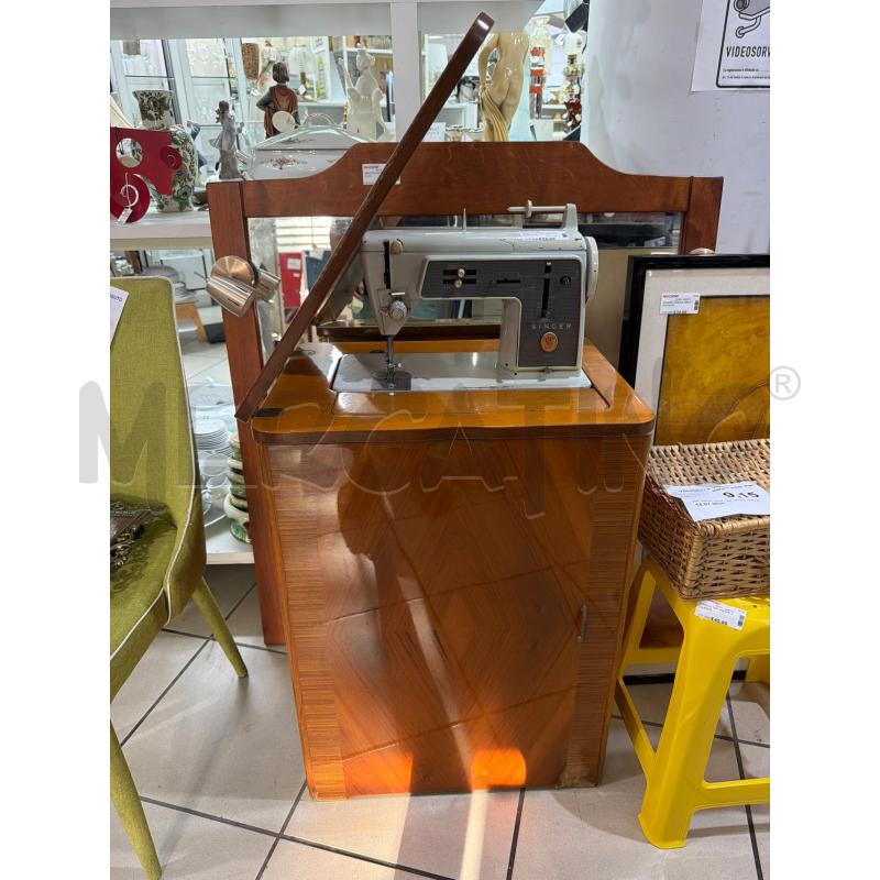 MACCHINA CUCIRE SINGER  PEDALE  | Mercatino dell'Usato Trapani via libica 1