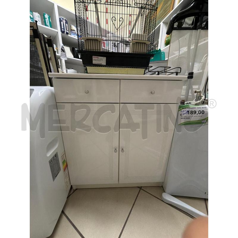 MOBILETTO BIANCO 2 ANTE E 2 CASSETTI | Mercatino dell'Usato Trapani via libica 1