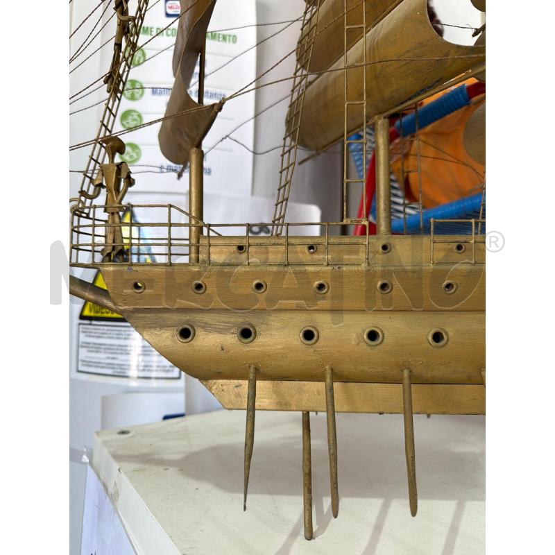 NAVE IN METALLO LUNGA 75 CM | Mercatino dell'Usato Trapani via libica 2