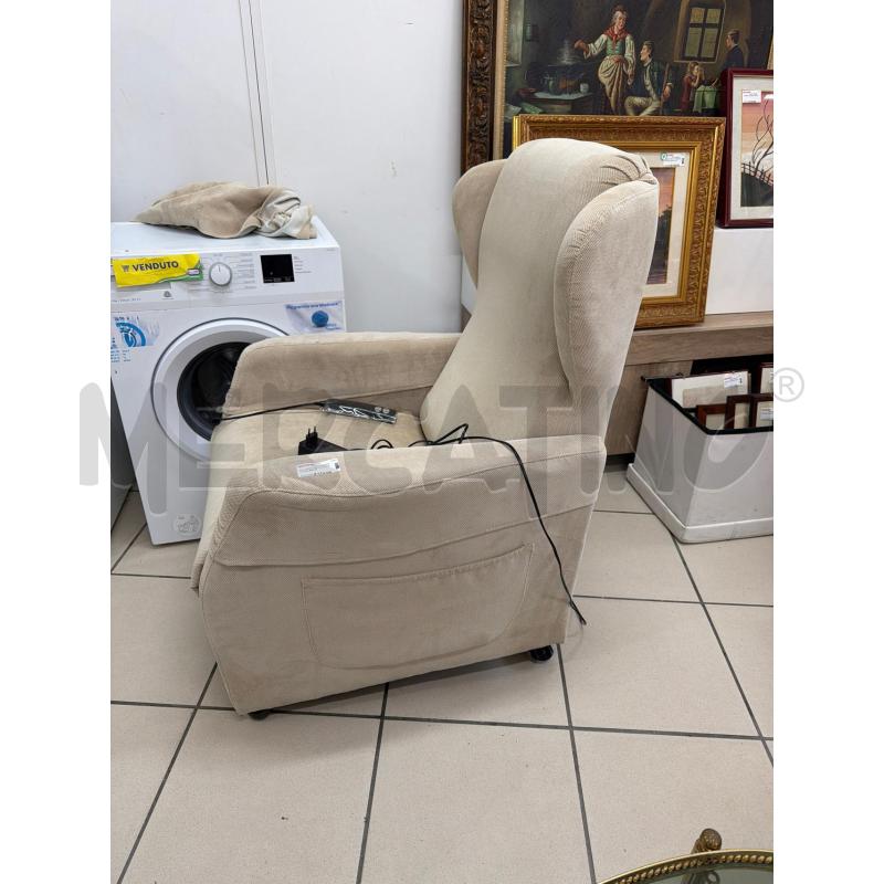 POLTRONA RELAX ALZA IN PIEDI BEIGE  | Mercatino dell'Usato Trapani via libica 2