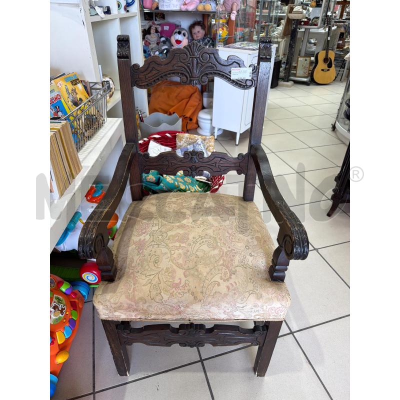 POLTRONCINA IN STILE TESSUTO  | Mercatino dell'Usato Trapani via libica 1