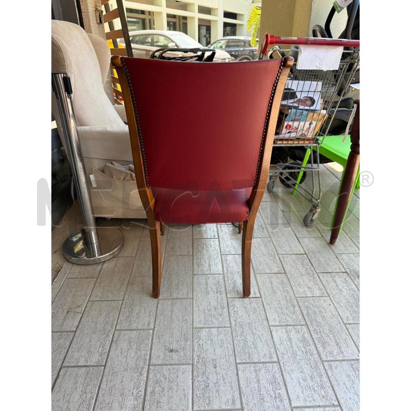 POLTRONCINA PELLE BORDEAUX E LEGNO  | Mercatino dell'Usato Trapani via libica 3