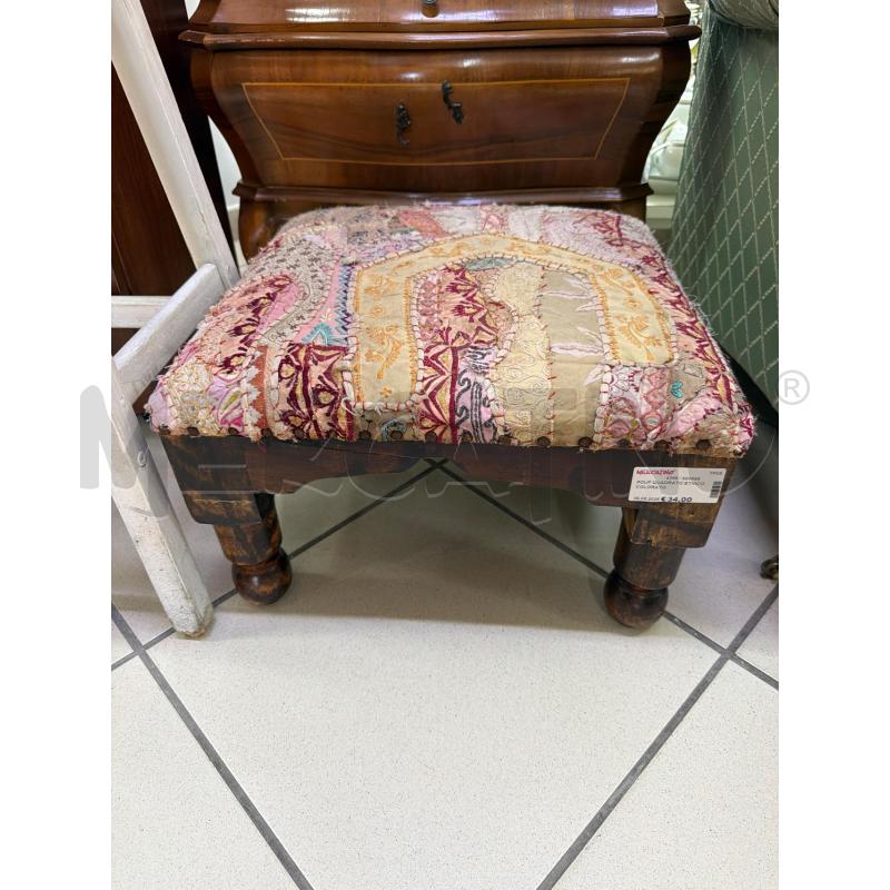 POUF QUADRATO ETNICO COLORATO  | Mercatino dell'Usato Trapani via libica 1
