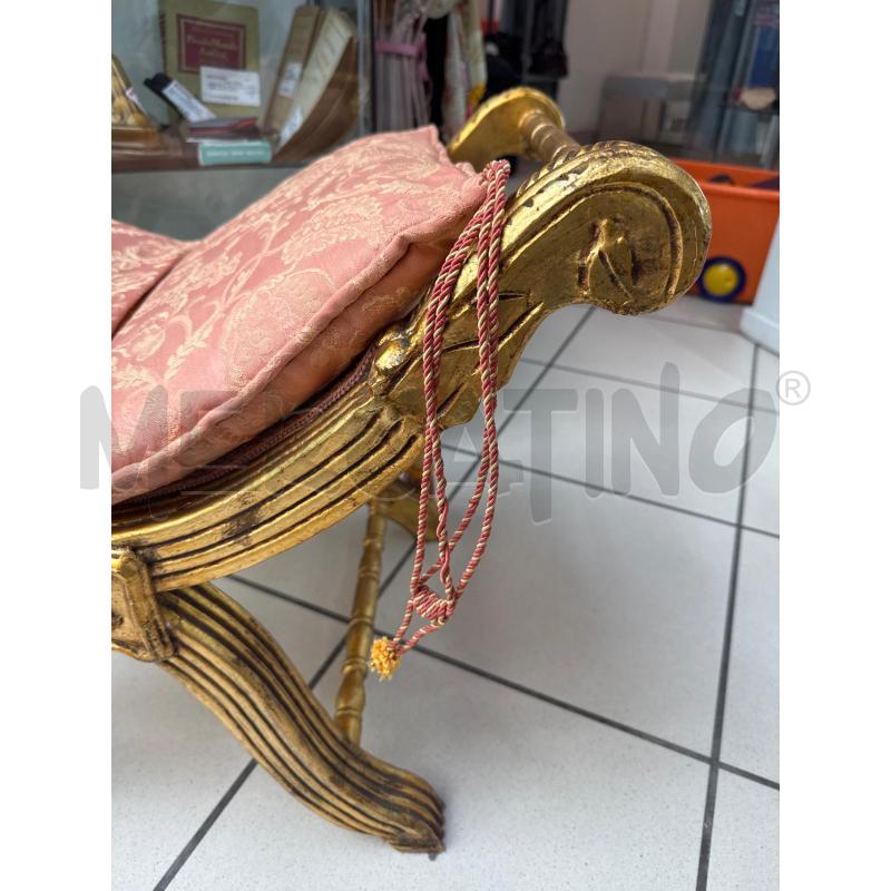 PUFFO DORATO CON CUSCINO ROSA  GIUMMO  | Mercatino dell'Usato Trapani via libica 2