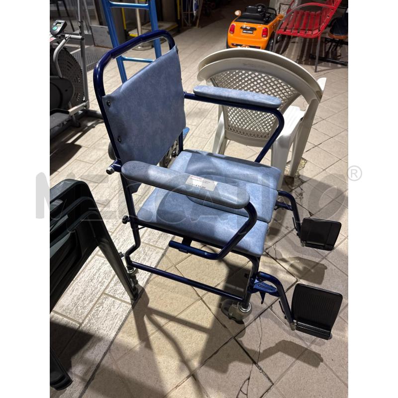 SEDIA A ROTELLE BLU | Mercatino dell'Usato Trapani via libica 2