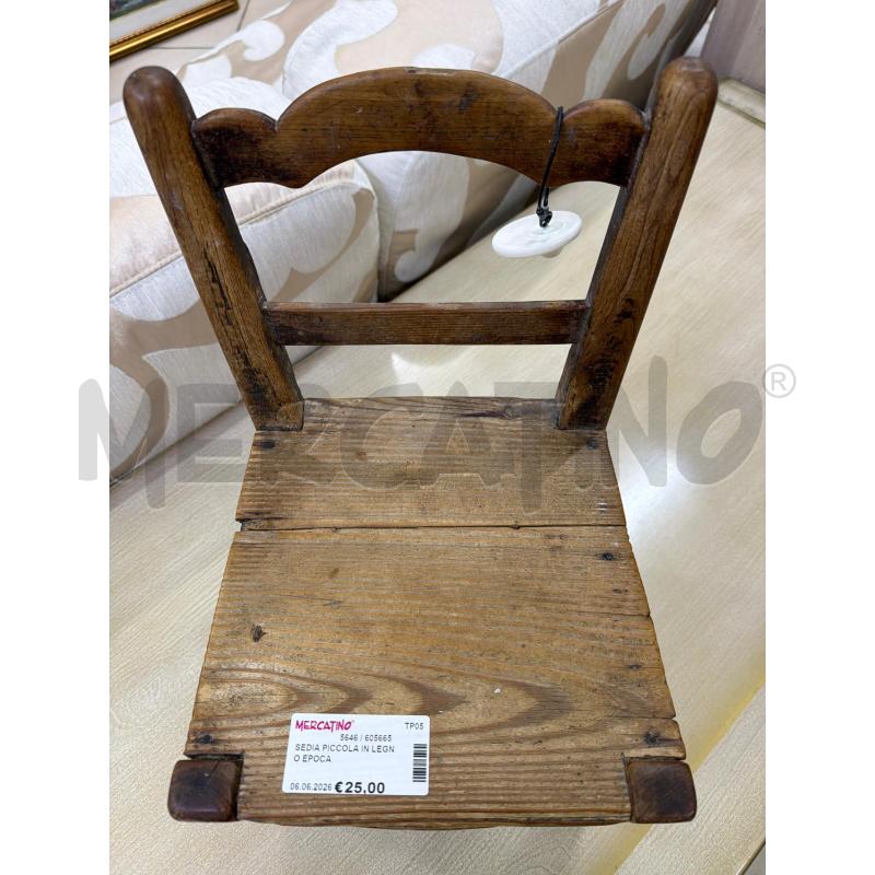 SEDIA PICCOLA IN LEGNO EPOCA | Mercatino dell'Usato Trapani via libica 3