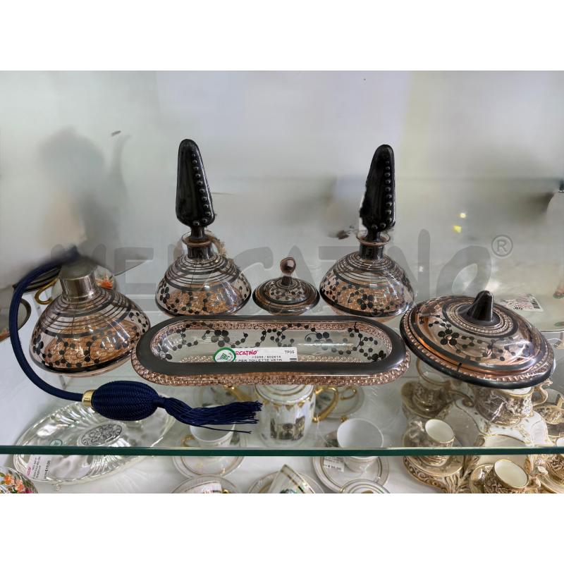 SET PER TOILETTE VETRO PZ 6 E DISEGNI | Mercatino dell'Usato Trapani via libica 1