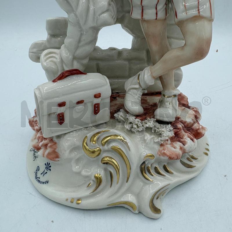 STATUETTA CAPODIMONTE MENEGHETTI  | Mercatino dell'Usato Trapani via libica 4