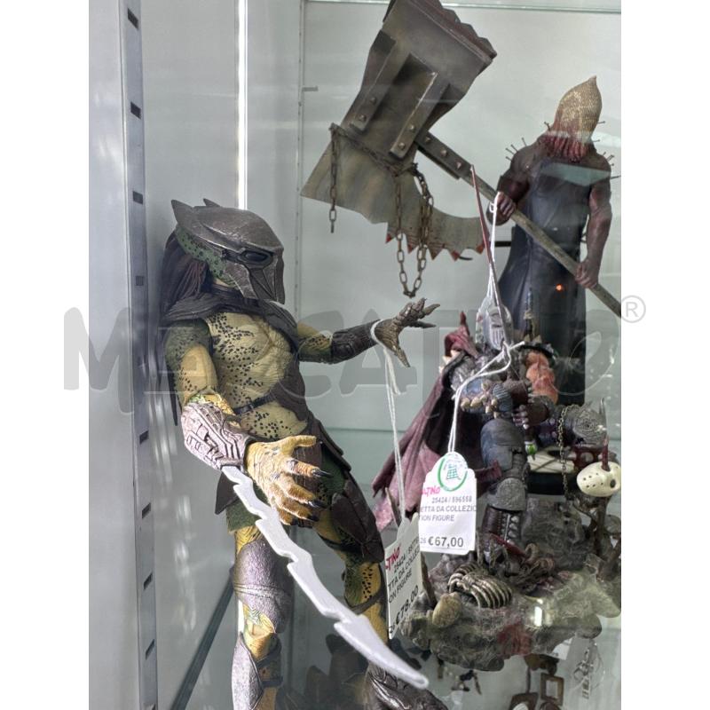 STATUETTA DA COLLEZIONE ACTION FIGURE PREDATOR FALCONER  | Mercatino dell'Usato Trapani via libica 3
