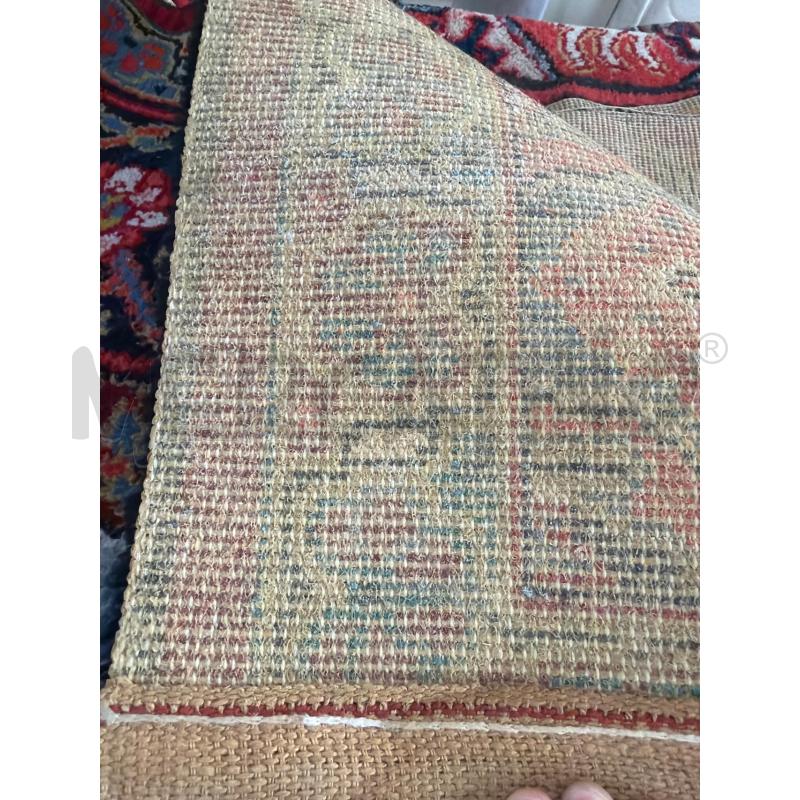 TAPPETO FANTASIA ROSSO GRANDE 2M CIRCA | Mercatino dell'Usato Trapani via libica 2