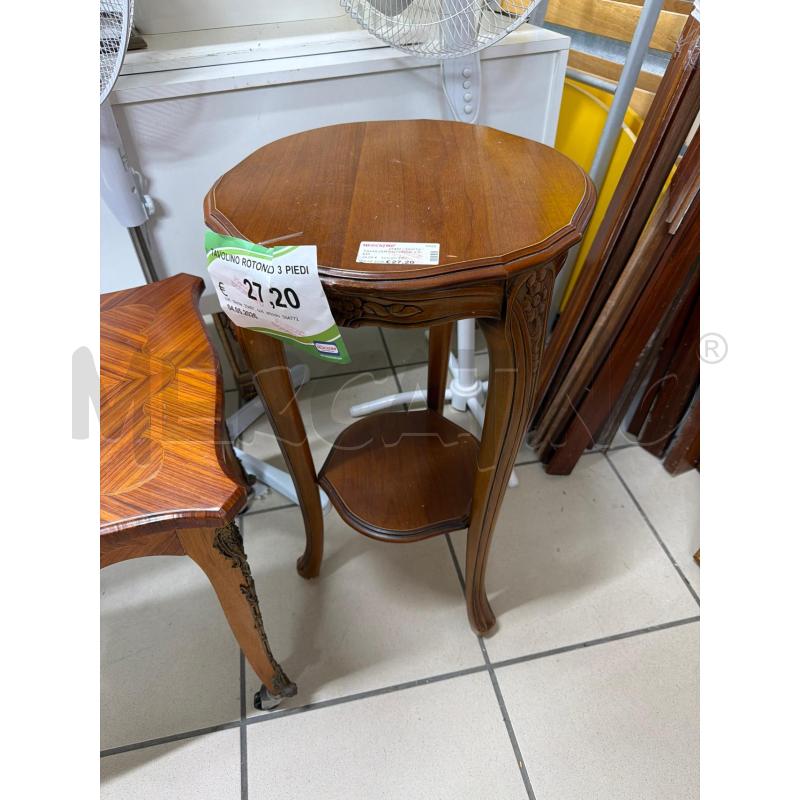 TAVOLINO ROTONDO 3 PIEDI  | Mercatino dell'Usato Trapani via libica 1