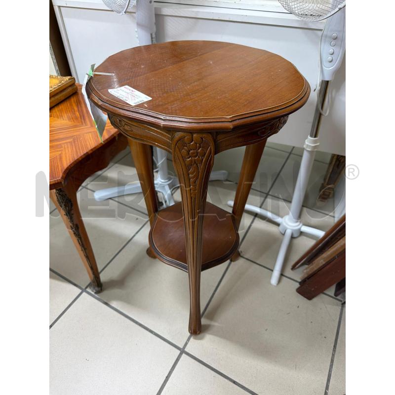 TAVOLINO ROTONDO 3 PIEDI  | Mercatino dell'Usato Trapani via libica 2