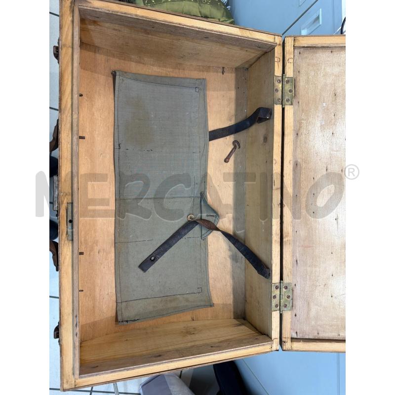 VALIGIA LEGNO CON BORCHIE | Mercatino dell'Usato Trapani via libica 3