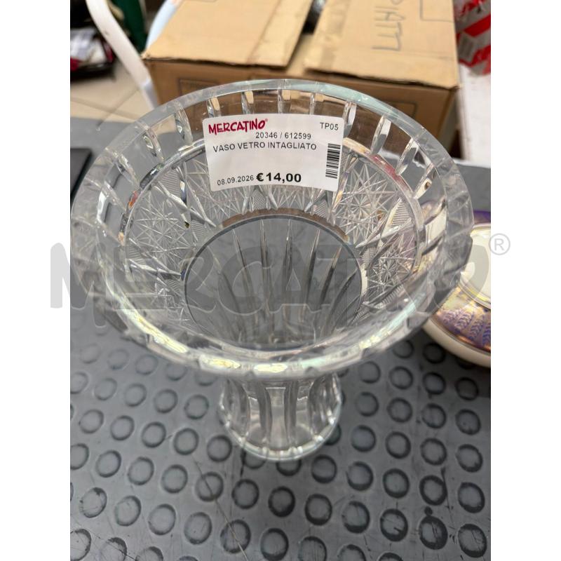 VASO VETRO INTAGLIATO  | Mercatino dell'Usato Trapani via libica 2