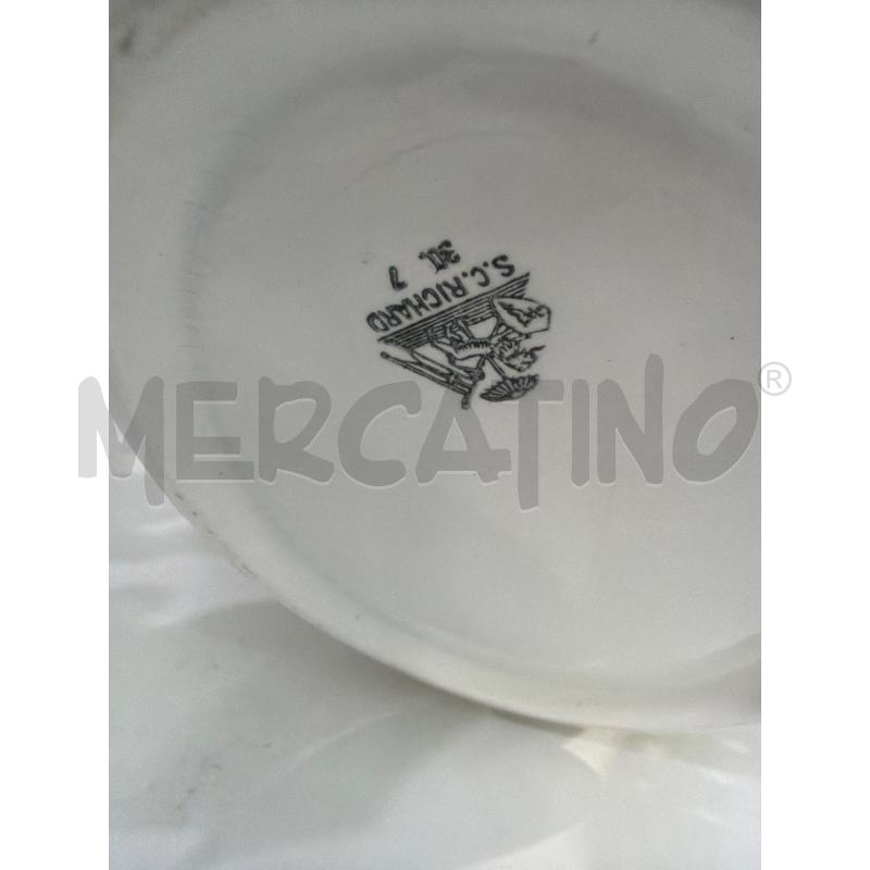 ZUPPIERA RICHARD OVALE BIANCA E FIORELLINI ROSA | Mercatino dell'Usato Trapani via libica 4