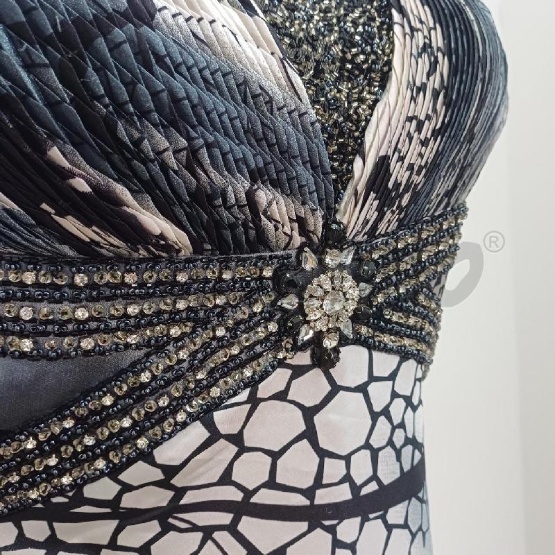 ABITO DONNA ELEGANTE BIANCO NERO+STOLA REGINA | Mercatino dell'Usato Alcamo 4