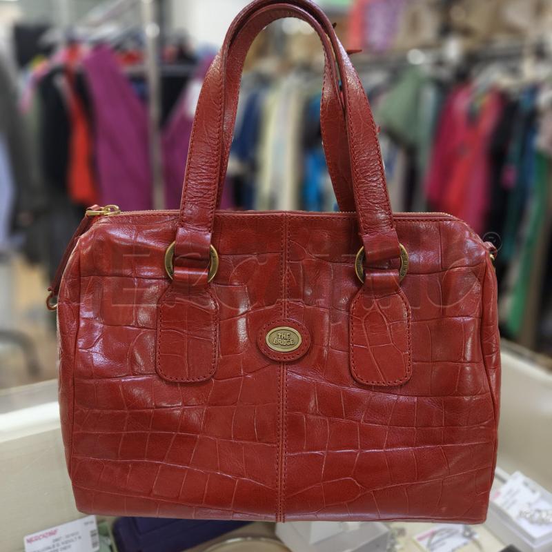 BORSA DONNA ROSSA THE BRIDGE MARTELLATA | Mercatino dell'Usato Alcamo 1