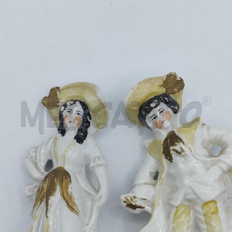 COPPIA STATUETTE PICCOLE BIANCO E GIALLE | Mercatino dell'Usato Alcamo 2
