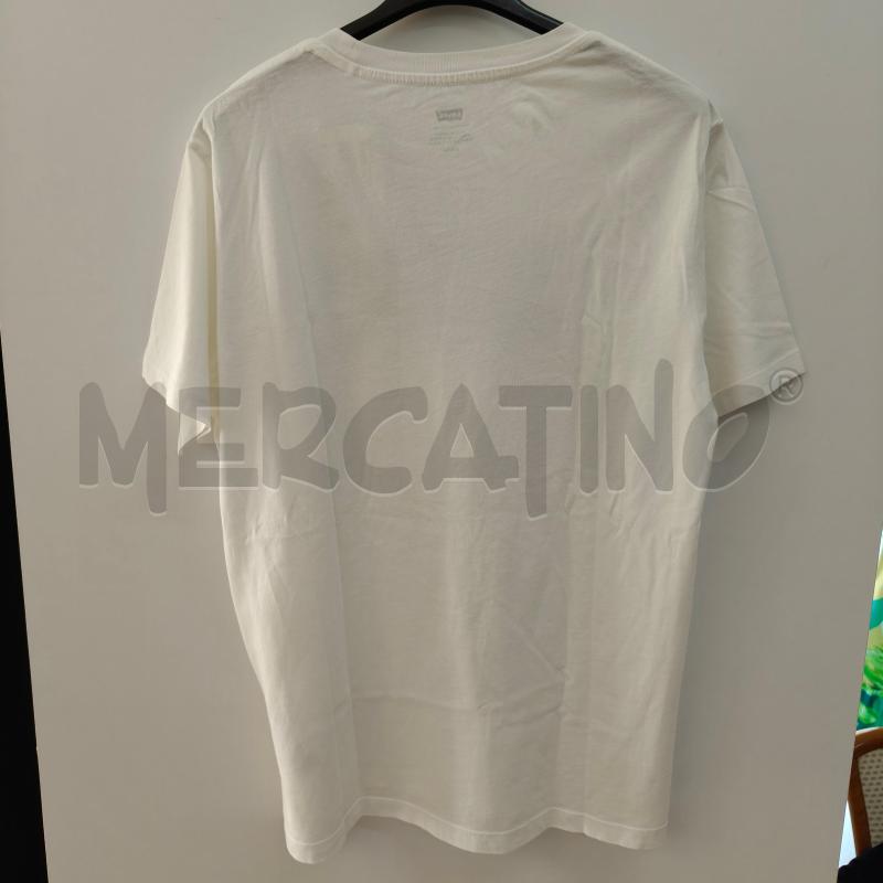 MAGLIA UOMO LEVI'S BIANCA STAMPA CELESTE | Mercatino dell'Usato Alcamo 2