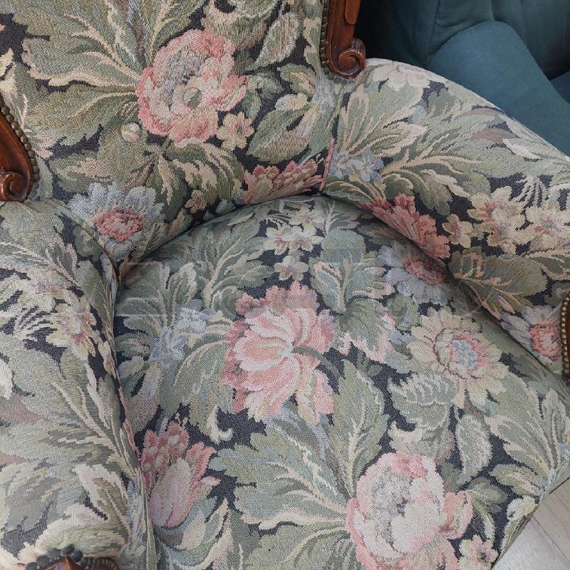 POLTRONA LEGNO SEDUTA FIORATA SCHIENALE ALTO | Mercatino dell'Usato Alcamo 3