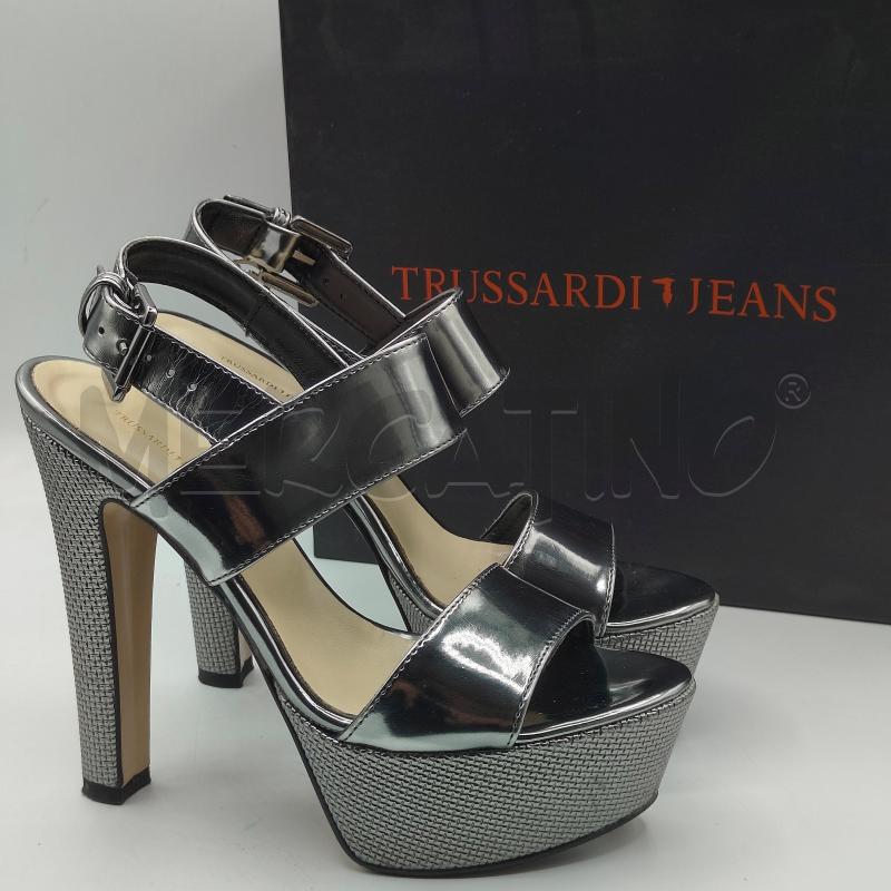SANDALI DONNA ARGENTATI TRUSSARDI JEANS | Mercatino dell'Usato Alcamo 1