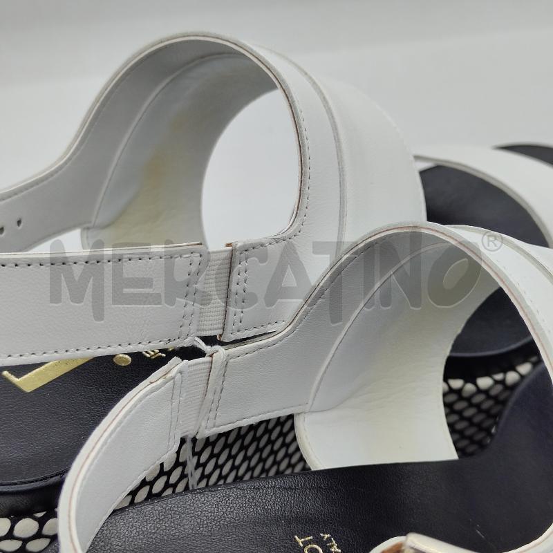 SANDALI DONNA BIANCHE E NERE ZEPPA | Mercatino dell'Usato Alcamo 5
