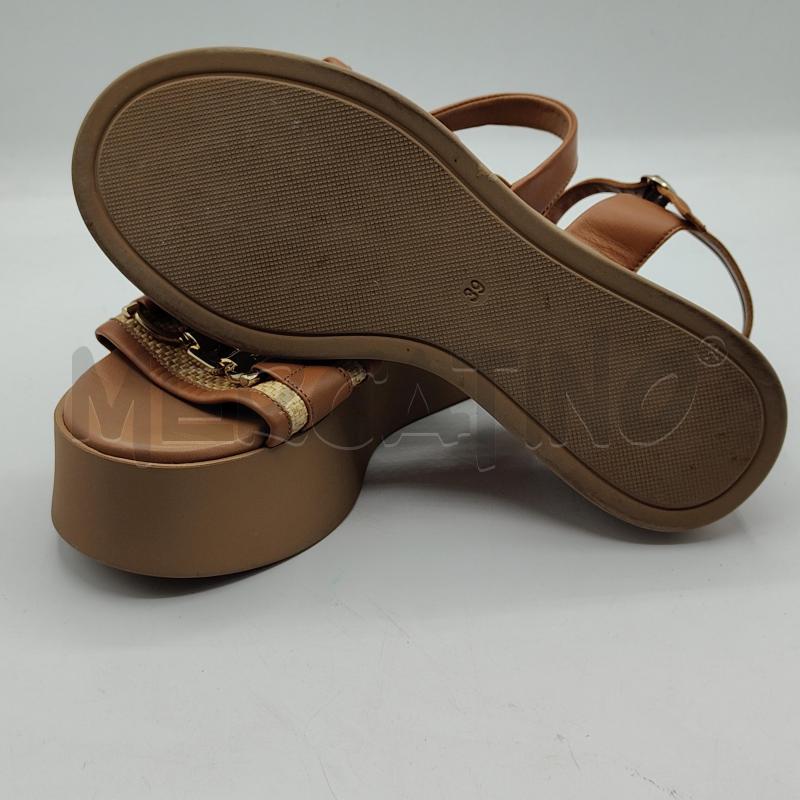 SANDALI DONNA FRAU MARRONE E BEIGE FASCIA | Mercatino dell'Usato Alcamo 4