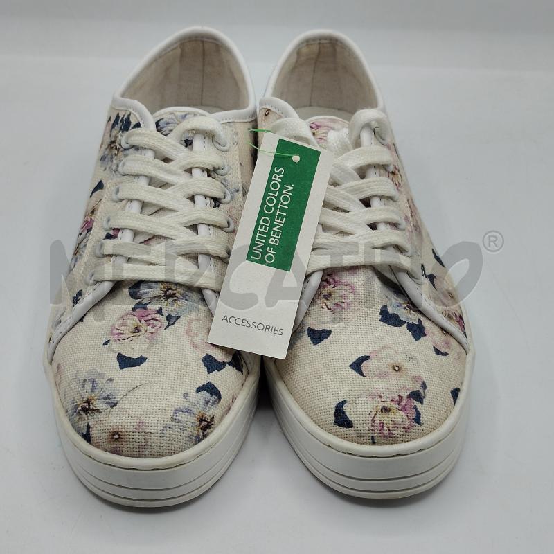 SCARPE DONNA TELA BIANCHE FIORI ROSA BENETTON | Mercatino dell'Usato Alcamo 3