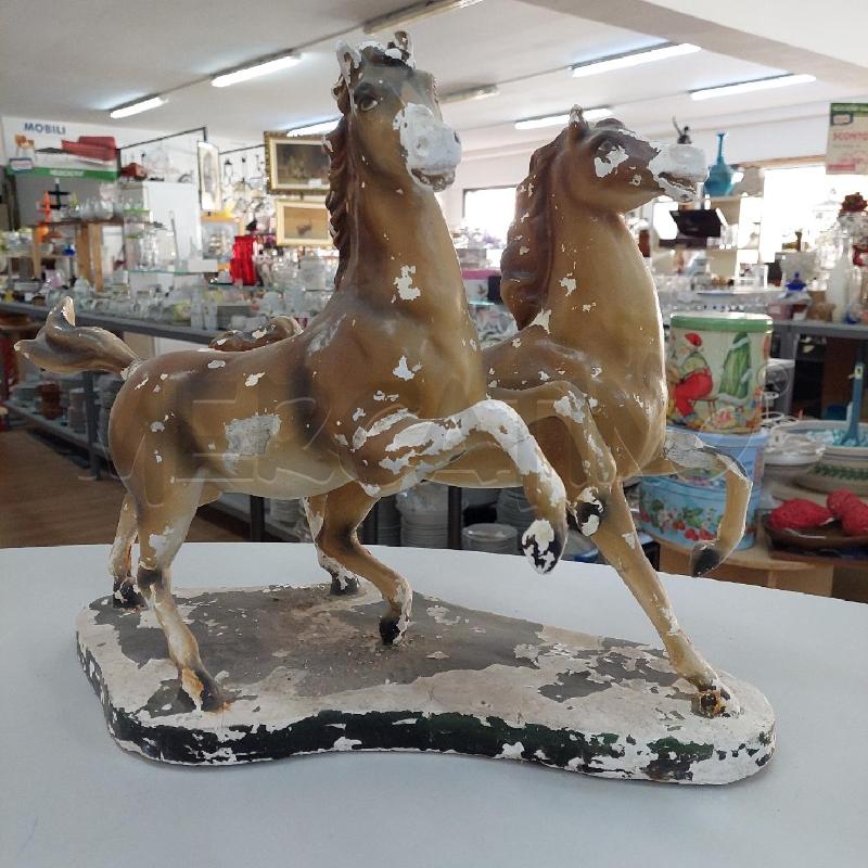 SCULTURA CAVALLI IN GESSO DA RESTAURARE | Mercatino dell'Usato Alcamo 1