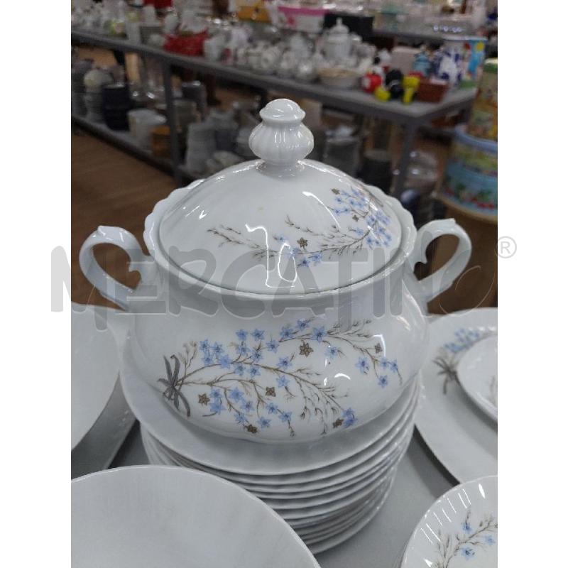 SERVIZIO PIATTI BAVARIA BIANCO FIORI AZZURRI PZ.41 | Mercatino dell'Usato Alcamo 5