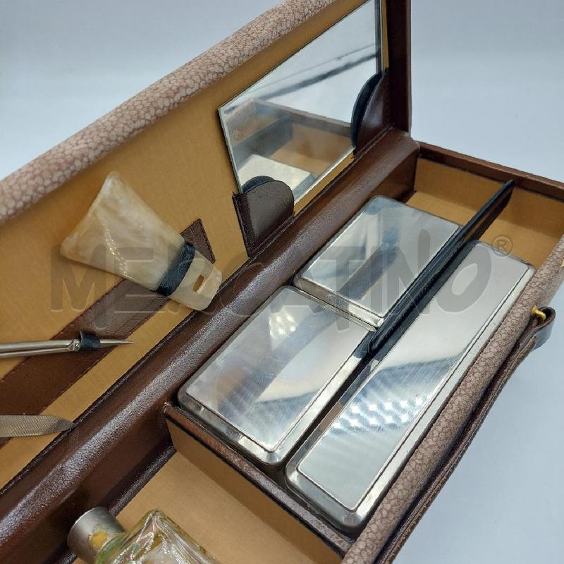 SET TOLETTA DA VIAGGIO CON CUSTODIA | Mercatino dell'Usato Alcamo 2
