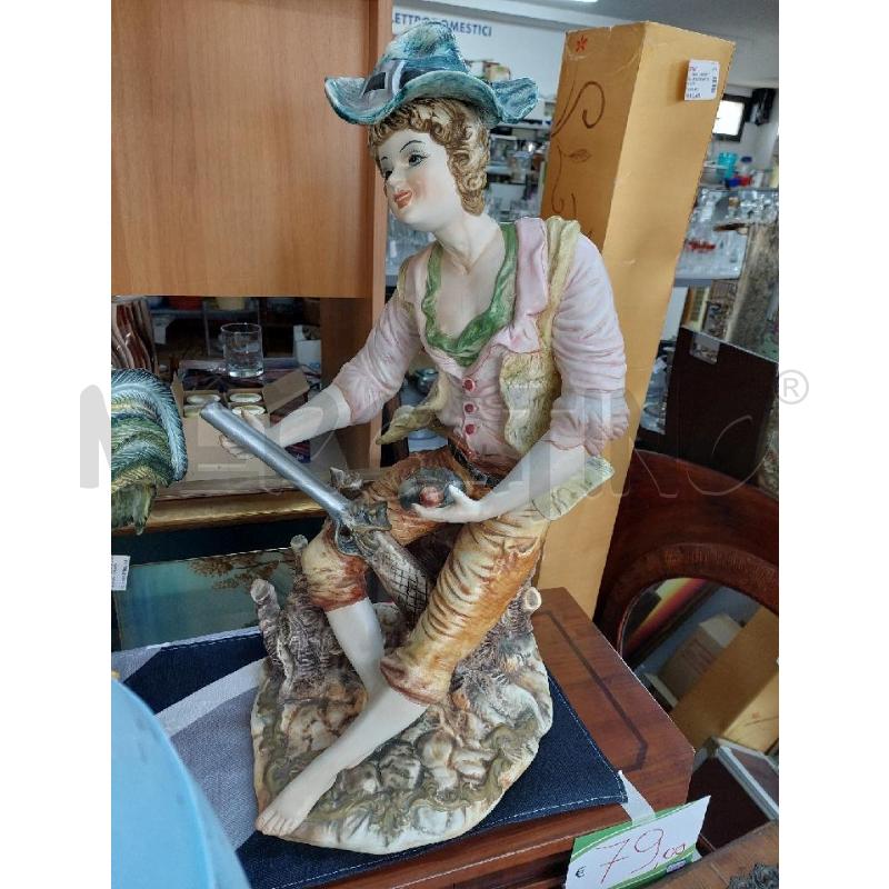 STATUA RAGAZZO CON FUCILE CERAMICA H.65CM | Mercatino dell'Usato Alcamo 1