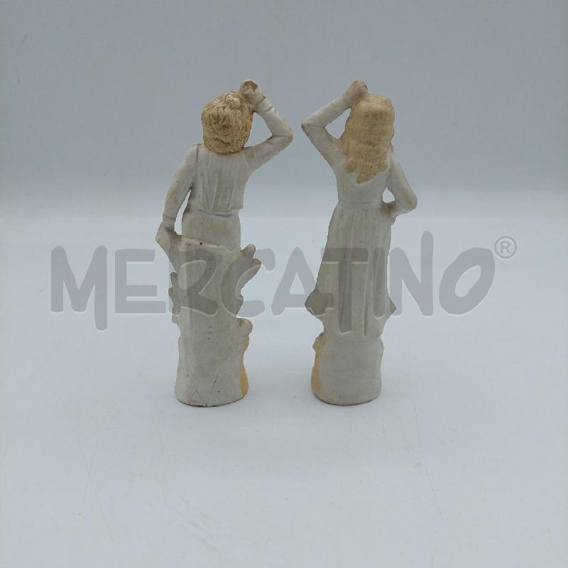 STATUETTE PZ.2 UOMO DONNA VESTITI BIANCHI E AZZURRO | Mercatino dell'Usato Alcamo 2