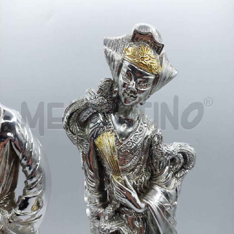 STATUE PZ.2 CINESI UOMO DONNA ARGENTATE E BASE DORATA | Mercatino dell'Usato Alcamo 2