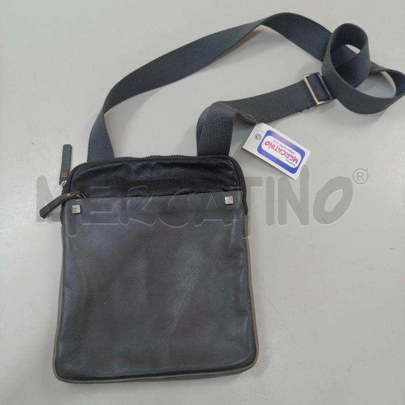 TRACOLLA UOMO GRIGIO PIQUADRO | Mercatino dell'Usato Alcamo 1
