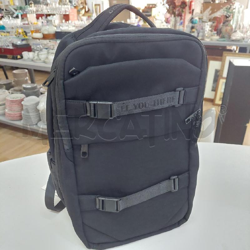 ZAINO DA VIAGGIO NERO GO CARPISA | Mercatino dell'Usato Alcamo 1