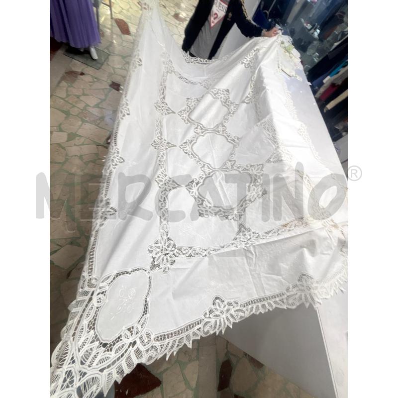 COPRI TAVOLO IN COTONE BIANCO RICAMATO  | Mercatino dell'Usato Trapani corso mattarella 3