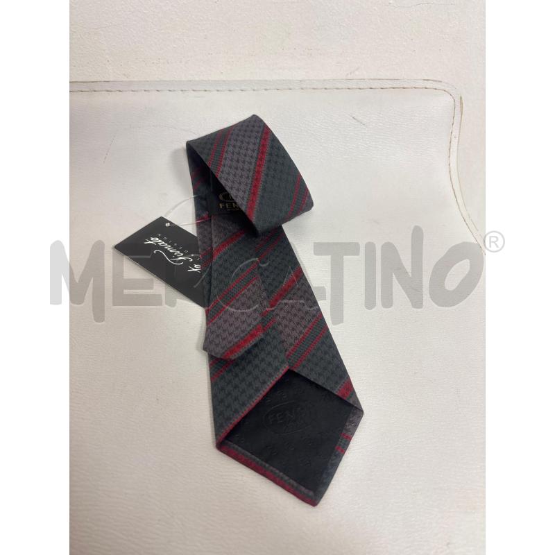 CRAVATTA GRIGIA STRISCIE ROSSE FENDI | Mercatino dell'Usato Trapani corso mattarella 2