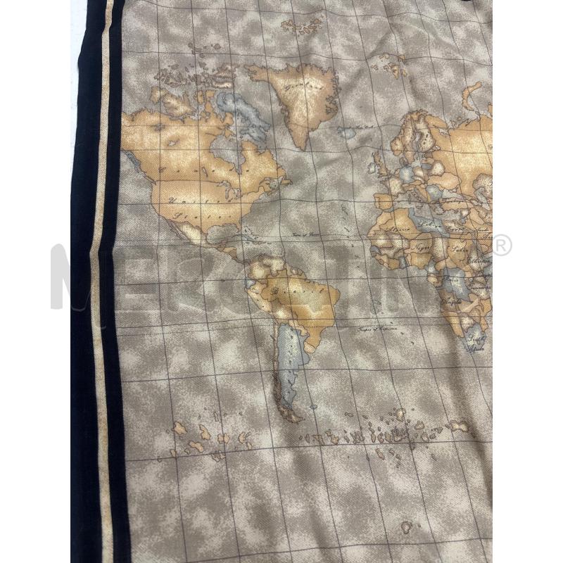 FOULARD  PICCOLO ALVIERO MARTINI PRIMA CLASSE | Mercatino dell'Usato Trapani corso mattarella 3