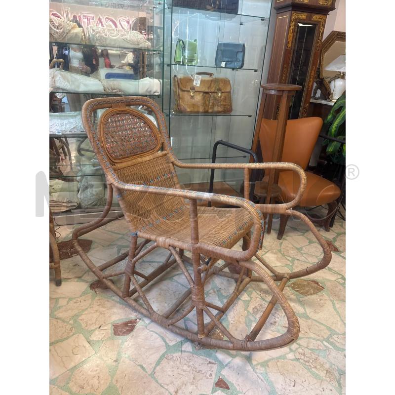  SEDIA DONDOLO VIMINI ANNI 70/80 | Mercatino dell'Usato Trapani corso mattarella 2