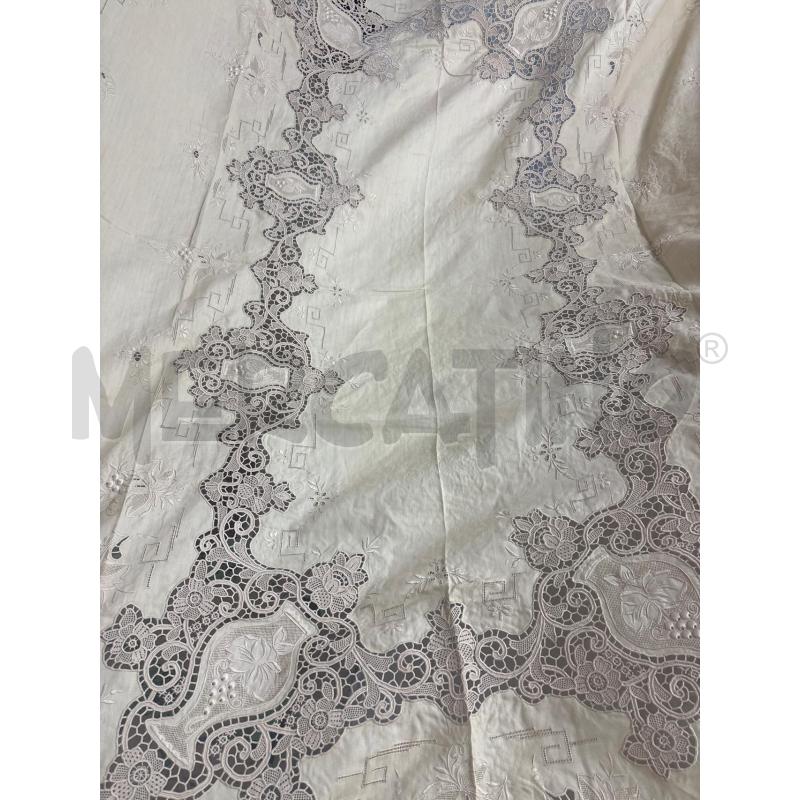 TOVAGLIA DA TAVOLA BEIGE IN LINO CON RICAMI+12TOVAGLIOLI | Mercatino dell'Usato Trapani corso mattarella 3