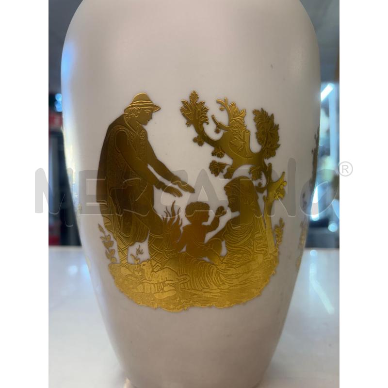VASO IN PORCELLANA LONGO CON RAFFIGURAZIONI IN ORO ZECCHINO  | Mercatino dell'Usato Trapani corso mattarella 3