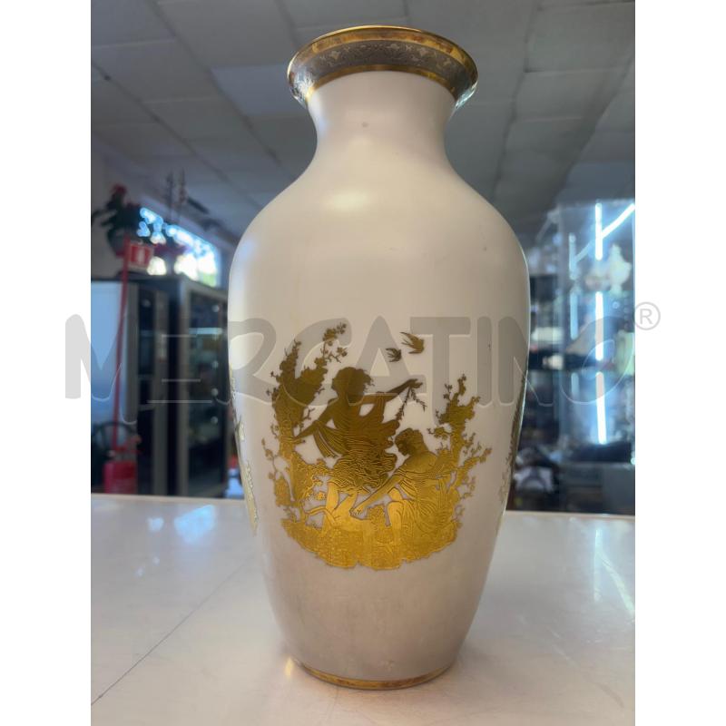VASO IN PORCELLANA LONGO CON RAFFIGURAZIONI IN ORO ZECCHINO  | Mercatino dell'Usato Trapani corso mattarella 4