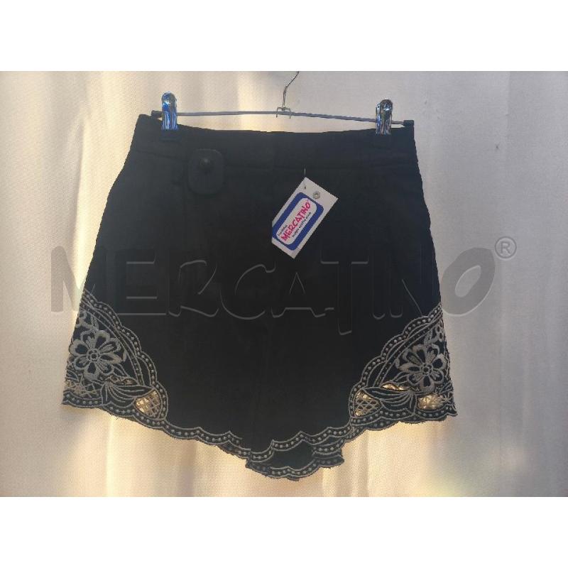 PANTALONCINO DONNA TWINSET NERO LAVORATI  | Mercatino dell'Usato Volpago del montello 1