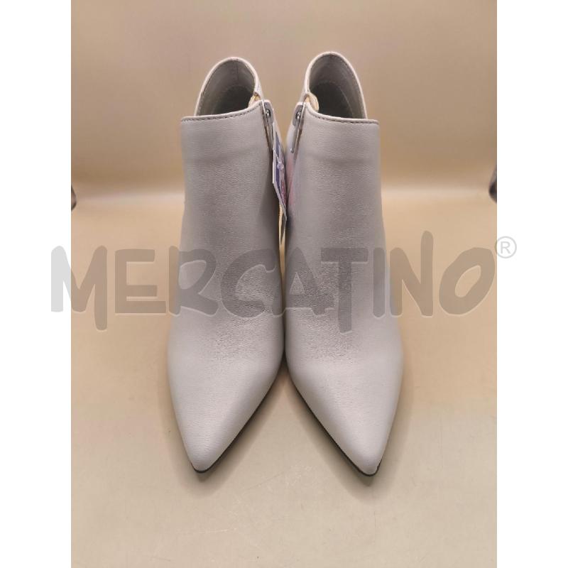 STIVALI DONNA STEVE MADDEN BIANCO  | Mercatino dell'Usato Volpago del montello 2