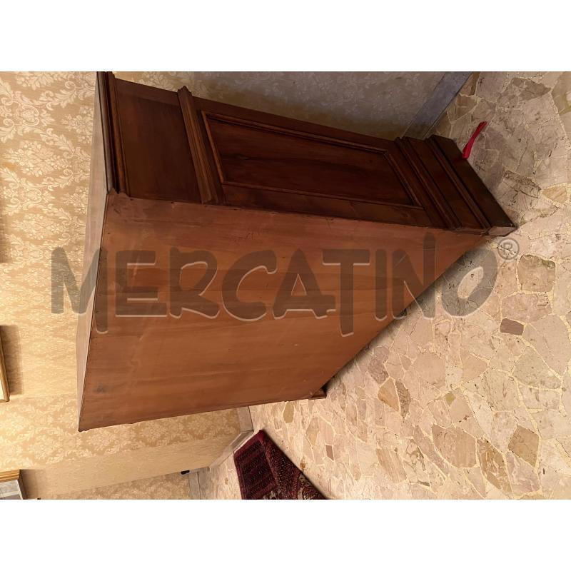 CASSETTIERA IN LEGNO SCURO CON DECORI  | Mercatino dell'Usato Gallarate 3