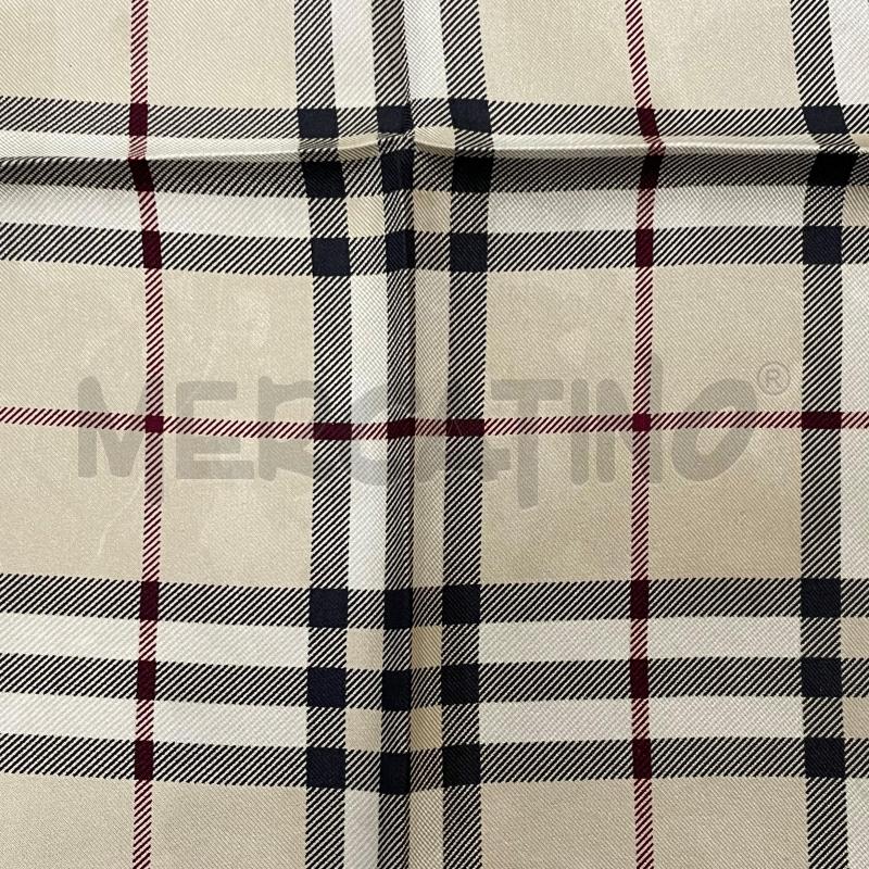 FOULARD BURBERRY CHECK PICCOLO  | Mercatino dell'Usato Gallarate 4