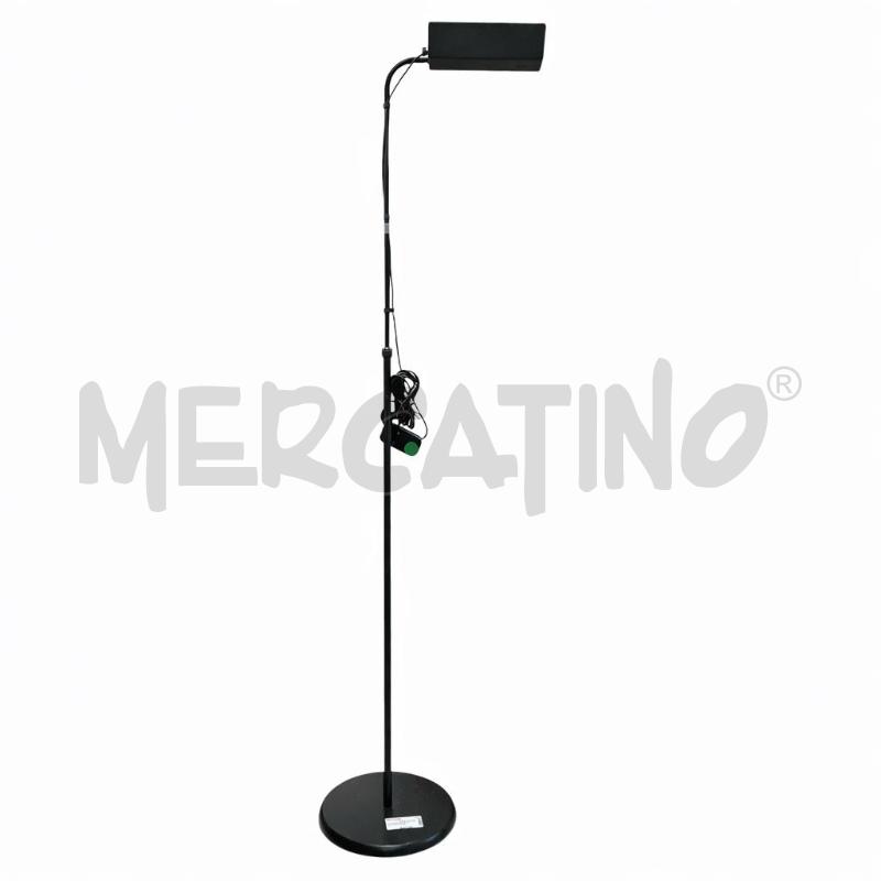 LAMPADA IN METALLO NERA REGOLABILE | Mercatino dell'Usato Gallarate 1