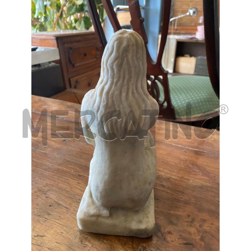 STATUETTA PIETRA DONNA ACCASCIATA | Mercatino dell'Usato Gallarate 3